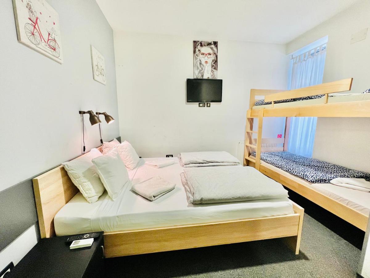 Himalayan Hostel Zagreb Exterior photo